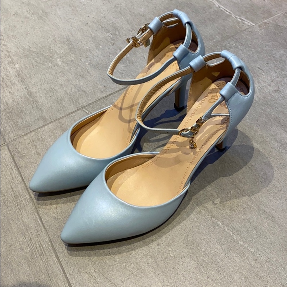 Heels size 8